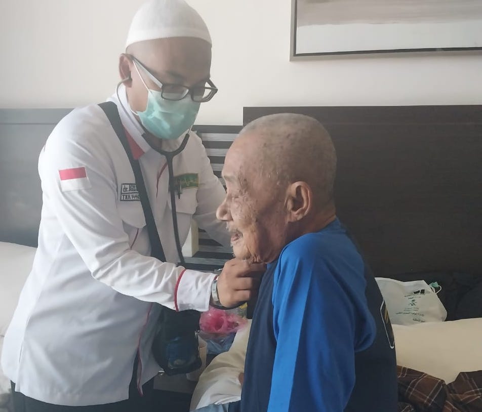 Petugas Haji; Bekerja dengan Hati, Tingkatkan Kompetensi, Jadikan Amal Profesi